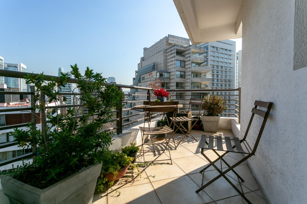 Arriendo Departamento NOSP 3D en suite Walk-in cl&oacute;set 4B 2E 1B Barrio El Golf - Las Condes