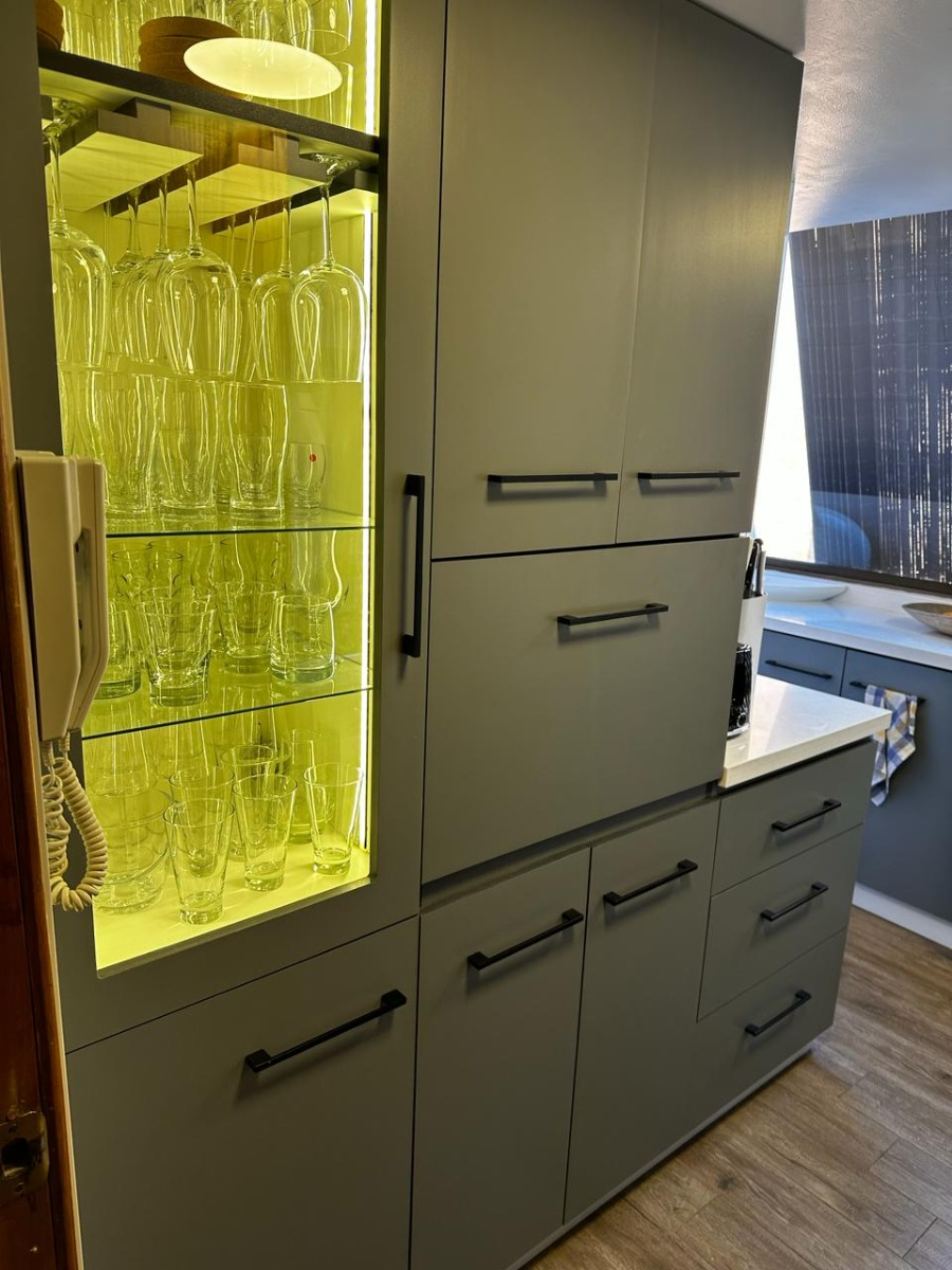 Venta Departamento NO 2D en suite Walk-in cl&oacute;set 3B 1E 1B Barrio El Golf - Las Condes