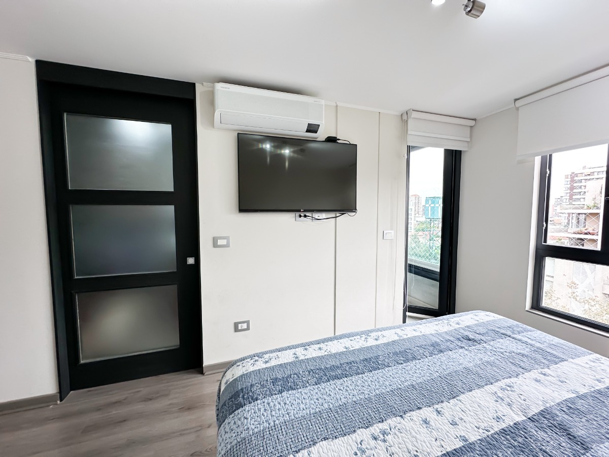 Arriendo Departamento NO 3D en suite Walk-in cl&oacute;set 2B 2E 1B Metro Manquehue - Apumanque - Las Condes