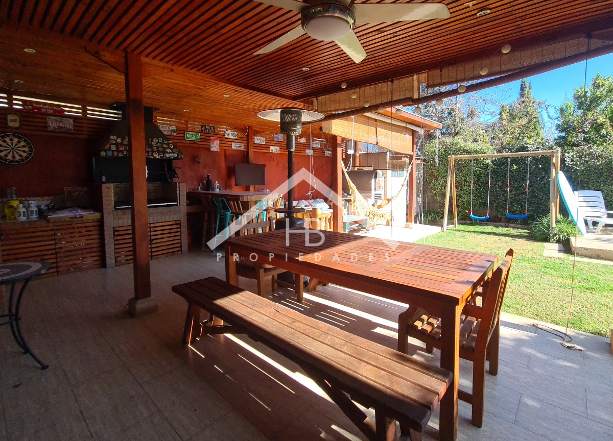 Venta Casa P 5D en suite Walk-in cl&oacute;set 6B 2E 1B San Carlos de Apoquindo - Las Condes