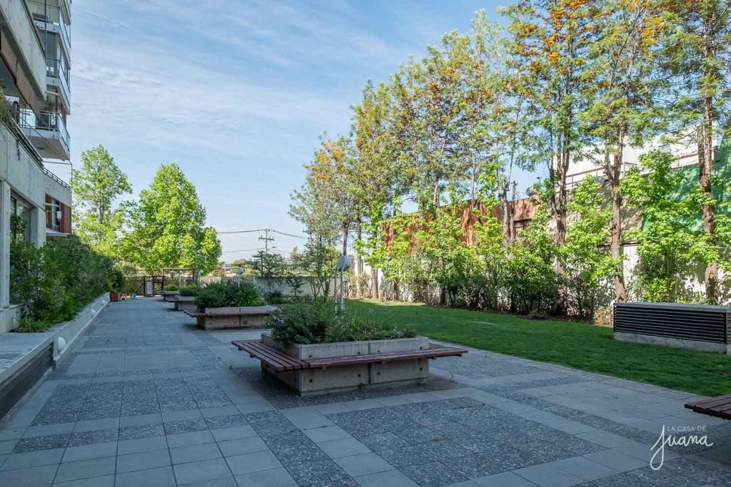 Arriendo Departamento 2D Rotonda Atenas - Las Condes