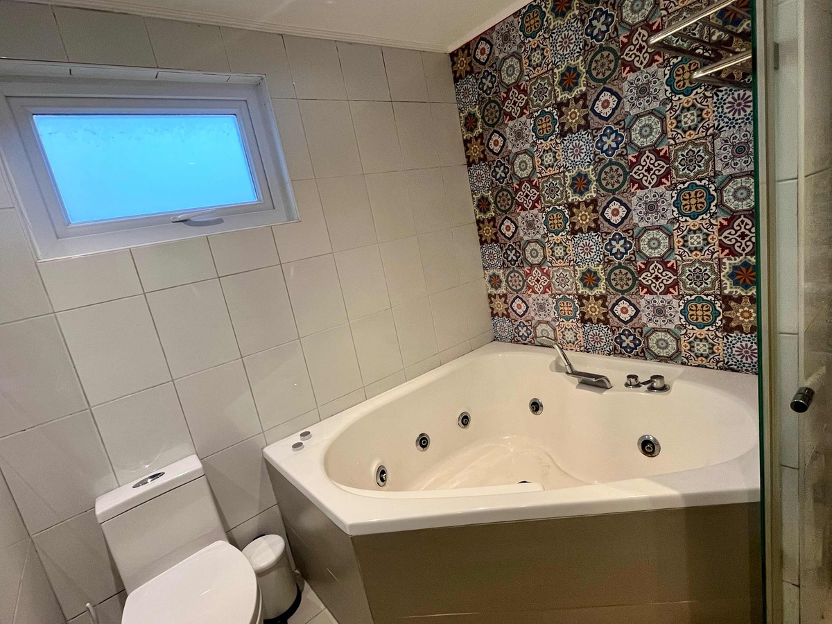 Arriendo Casa 5D 5B 2E 1B Los Dominicos - Las Condes