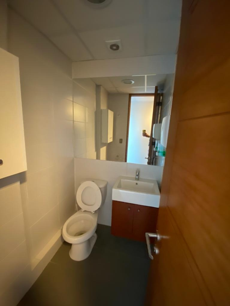 Arriendo Oficina 2B 1E 1B Metro Escuela Militar - Las Condes