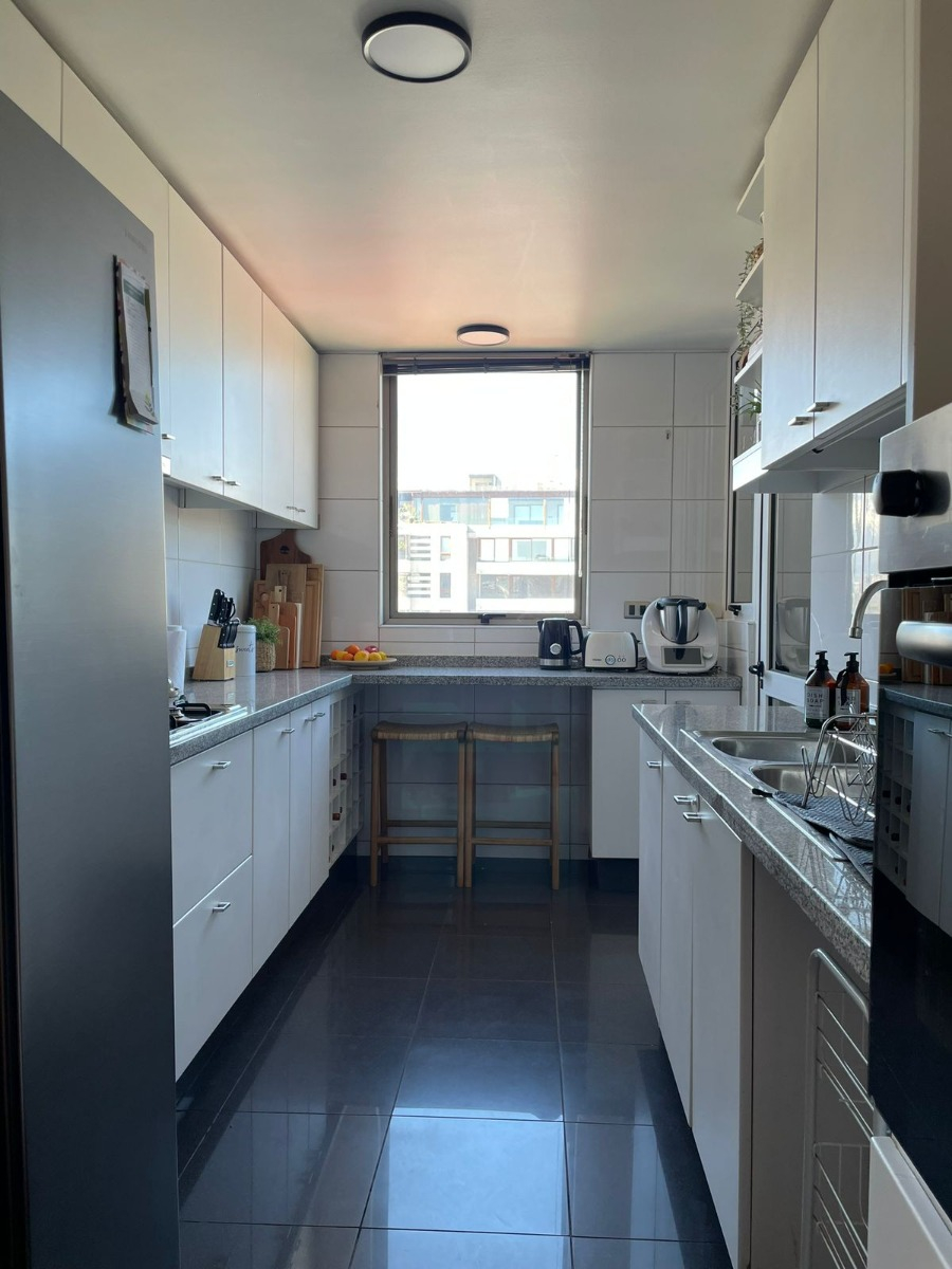 Arriendo Departamento NO 4D en suite Walk-in cl&oacute;set 3B 2E 1B Borde R&iacute;o - Casa Piedra - Vitacura