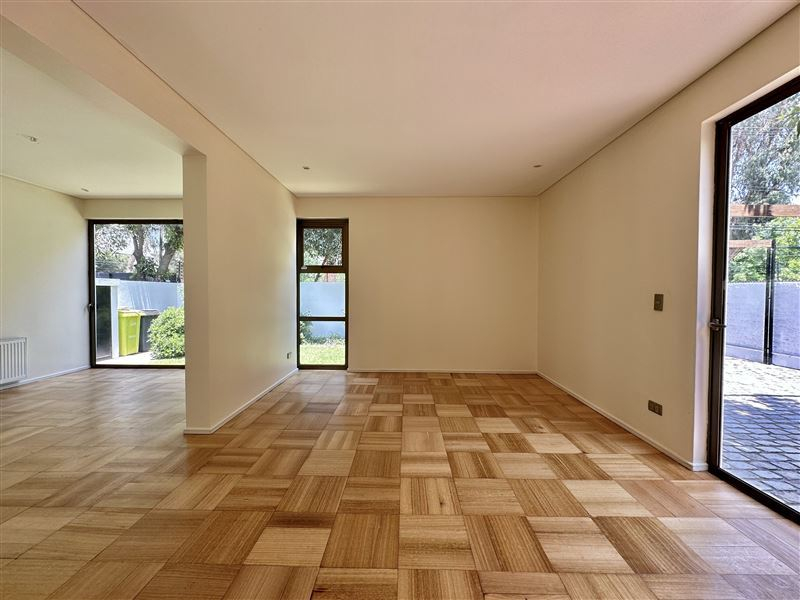 Arriendo Casa NorOriente-Poniente 5D 3B 2E 1B Jard&iacute;n Del Este - Vitacura