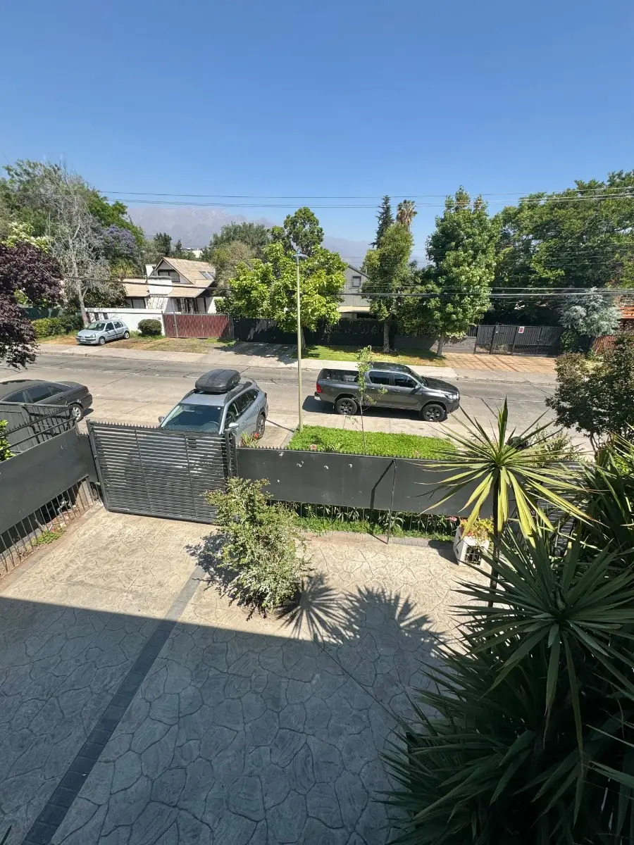 Venta Casa NO 3D 2B 2E 1B Alto Las Condes - Las Condes
