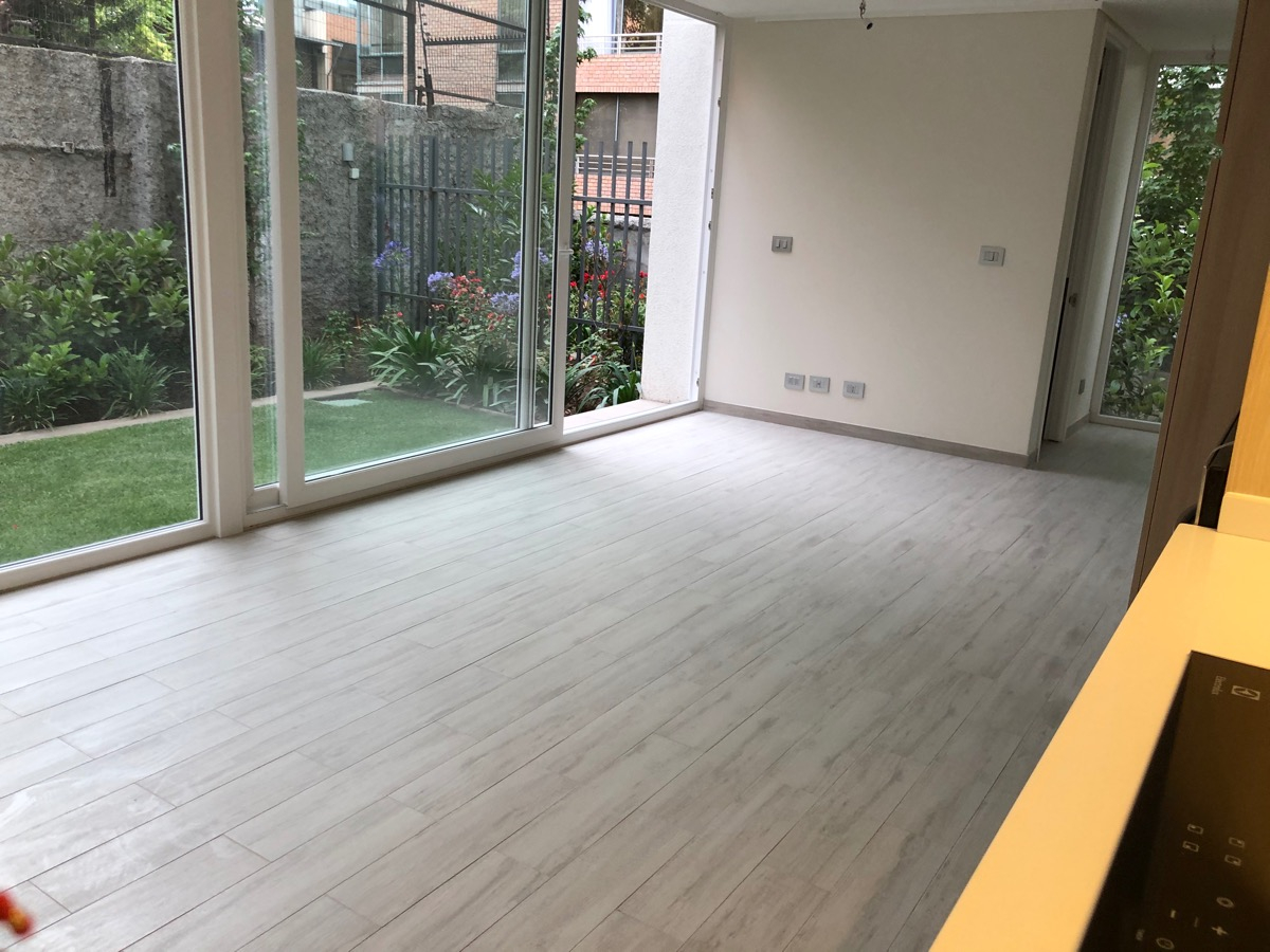 Arriendo Departamento 1D Barrio El Golf - Las Condes