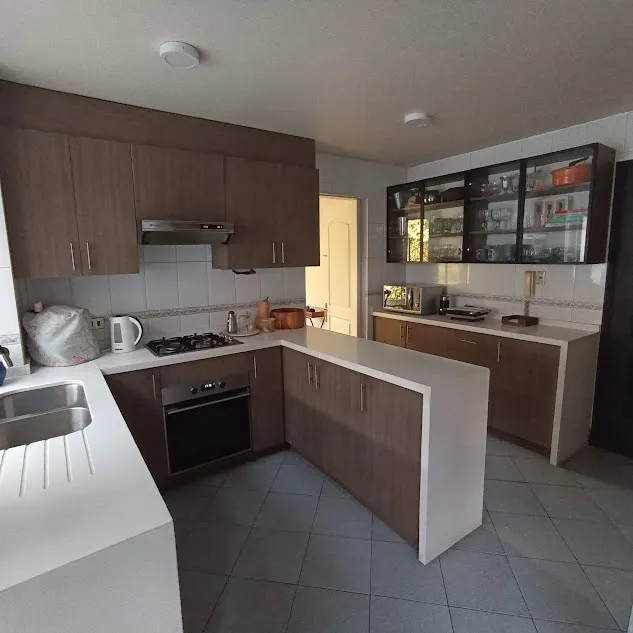 Venta Casa NOSP 5D WI cl&oacute;set Suite 4B 4E 1Bd El Huinganal - Lo Barnechea