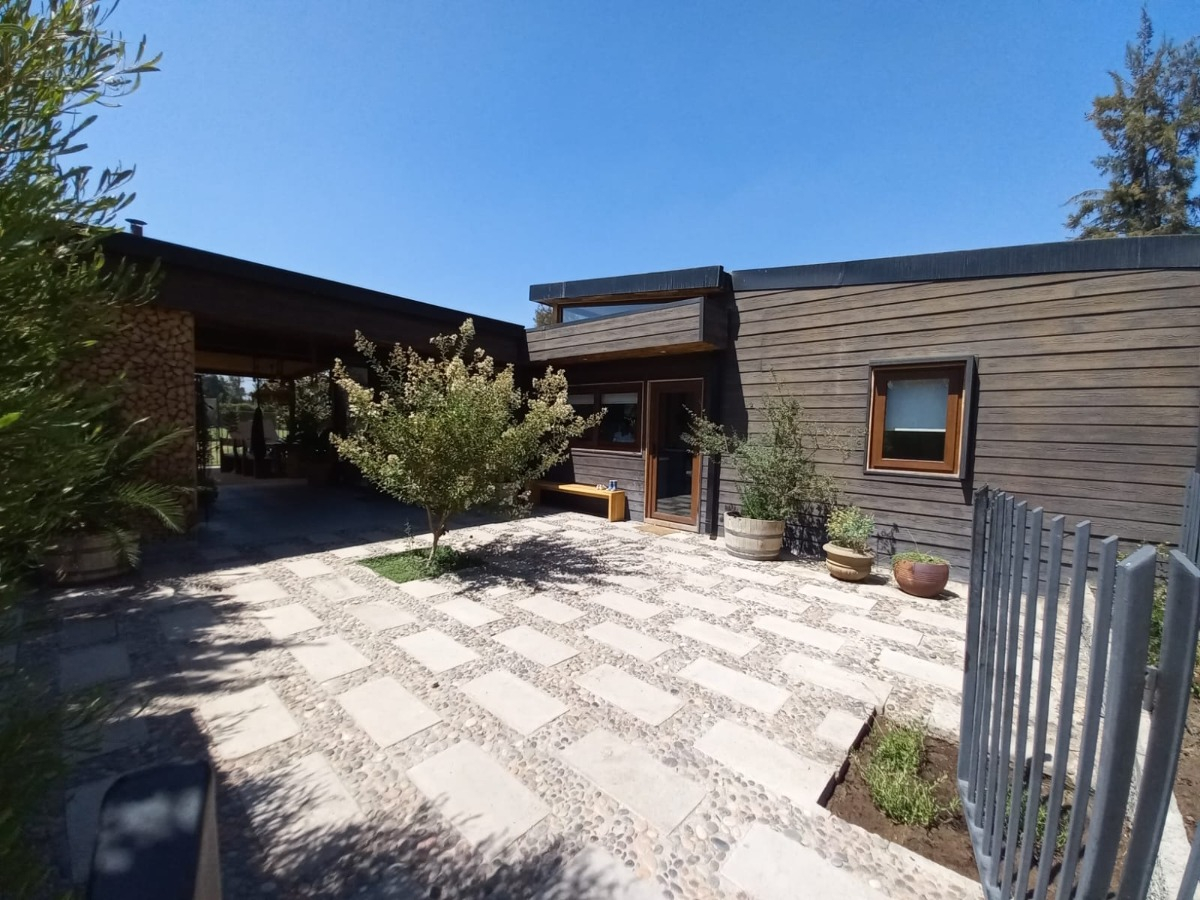 Venta Casa NP 4D en suite Walk-in cl&oacute;set 3B 4E 2B Chicureo - Colina