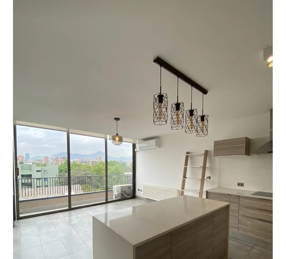 Arriendo Departamento NO 2D en suite Walk-in cl&oacute;set 2B 1E 1B Campus Oriente - Providencia