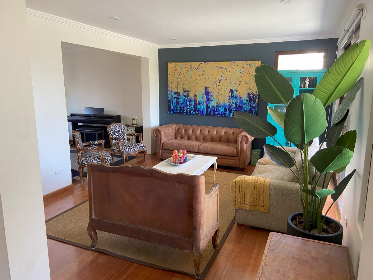 Venta Casa O 5D en suite Walk-in cl&oacute;set 6B 2E 2B San Carlos de Apoquindo - Las Condes