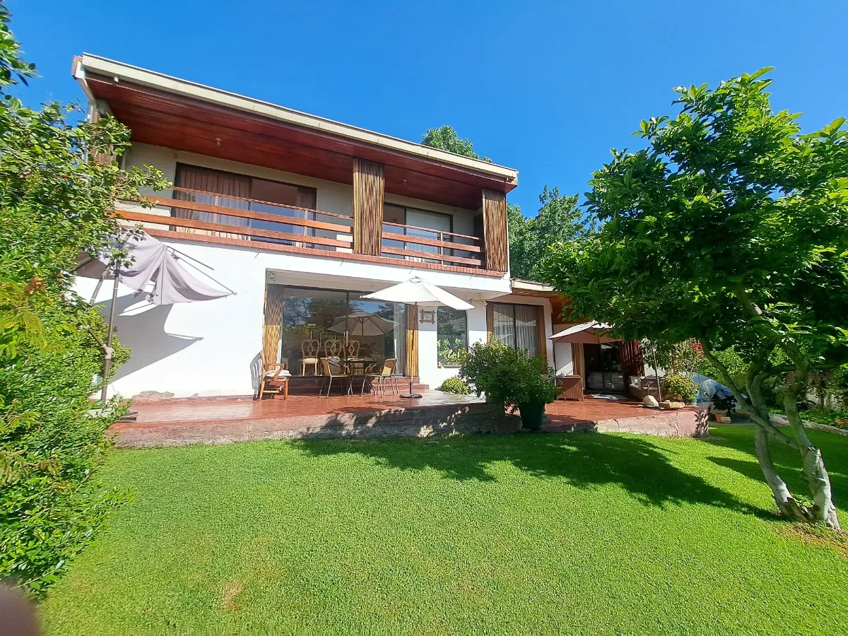 Venta Casa NO 3D WI cl&oacute;set Suite 3B 5E 1Bd Quinchamal&iacute; - Las Condes