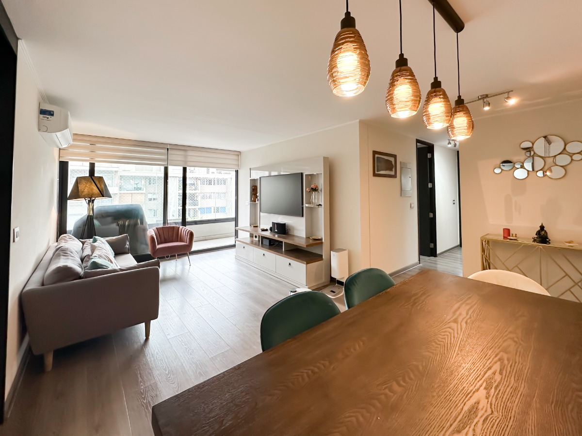 Arriendo Departamento NO 3D en suite Walk-in cl&oacute;set 2B 2E 1B Metro Manquehue - Apumanque - Las Condes