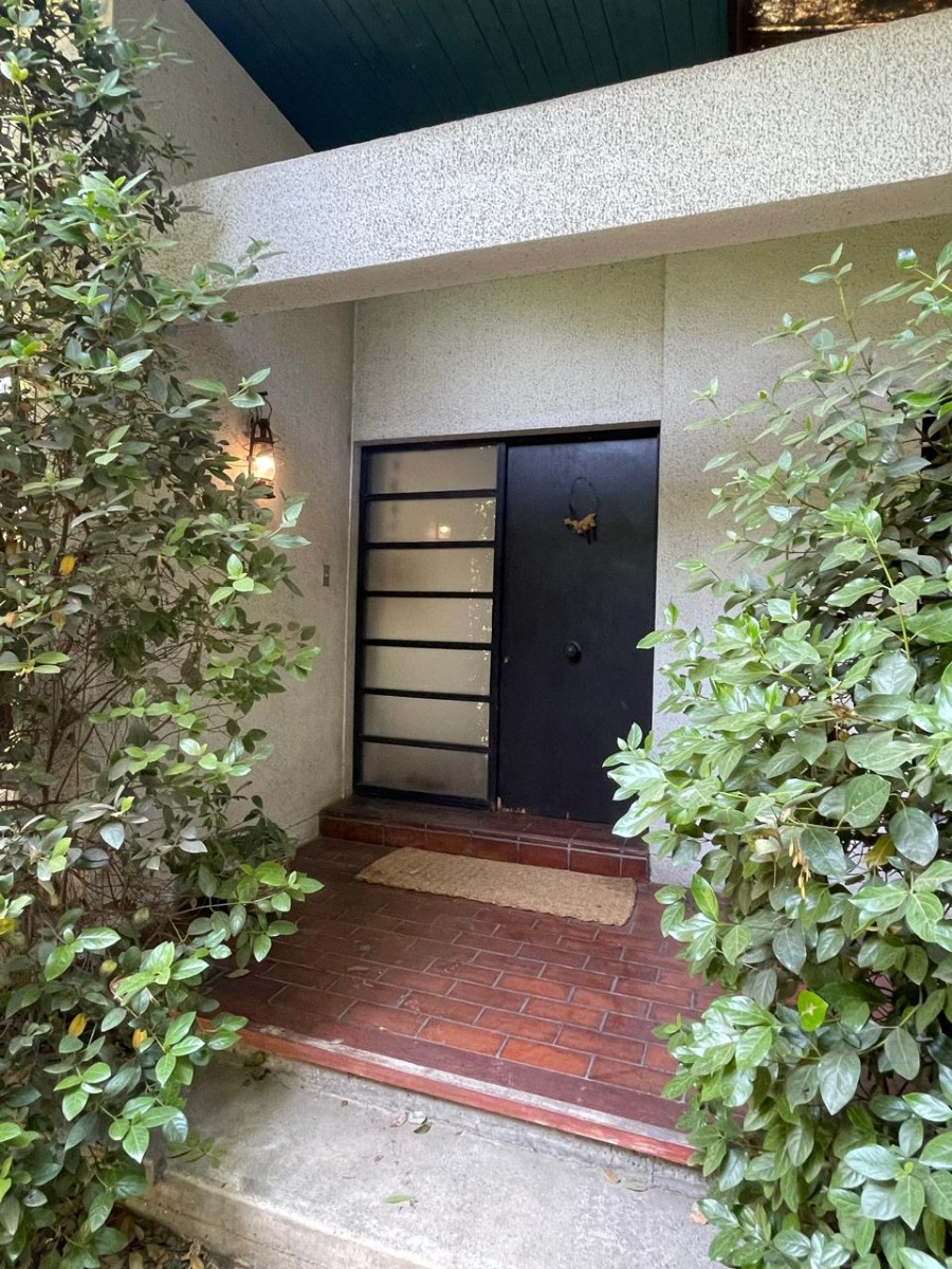 Venta Casa NOSP 4D 2B 3E 1B Metro Hernando de Magallanes - Las Condes