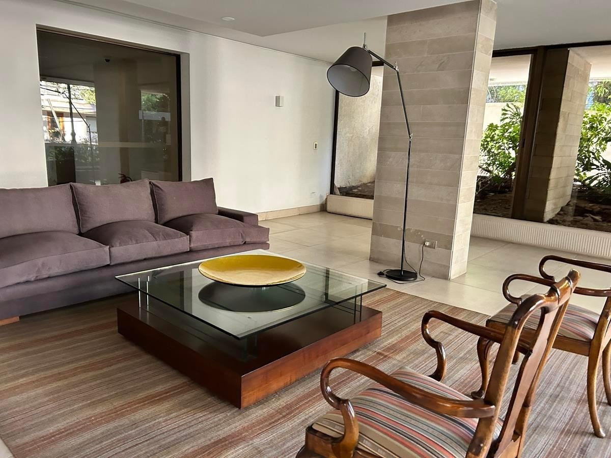 Venta Departamento 4D en suite Walk-in cl&oacute;set 4B 2E 1B Barrio El Golf - Las Condes