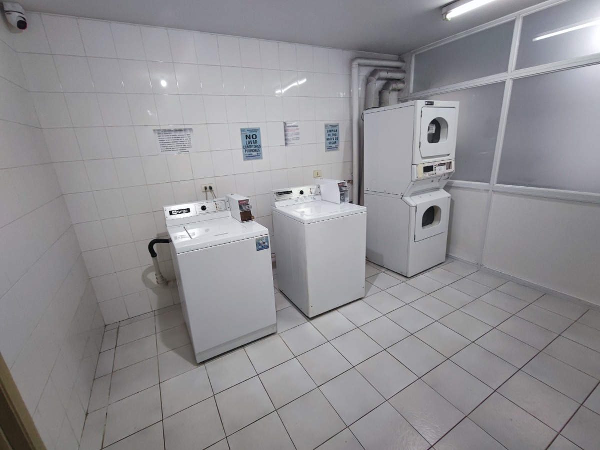 Venta Departamento 3D Walk-in cl&oacute;set 3B 1E 1B Metro Escuela Militar - Las Condes