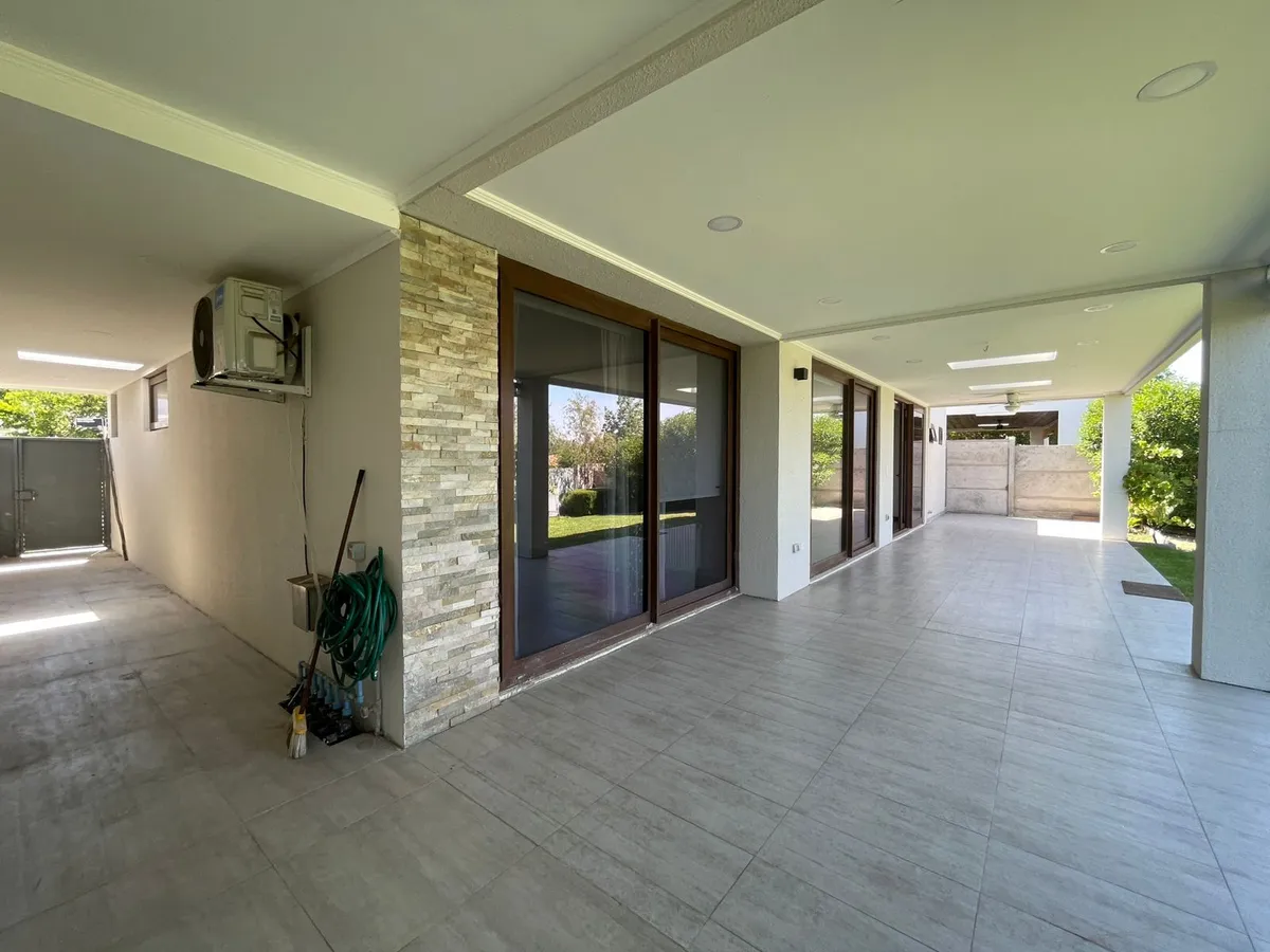 Arriendo Casa 4D 4B 3E 1Bd Chicureo - Colina