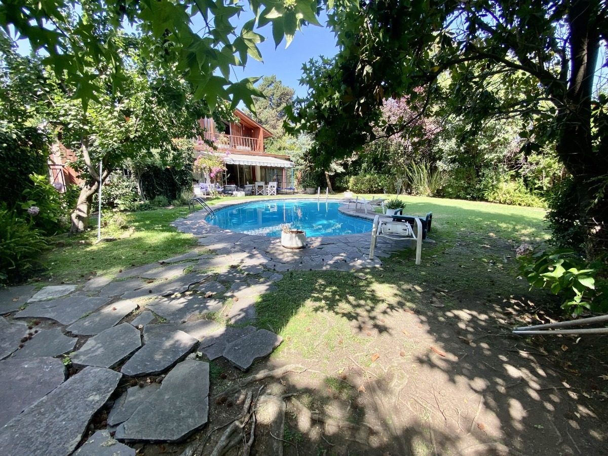 Venta Casa NOSP 5D 3B 4E 1B Parque Bicentenario - Vitacura