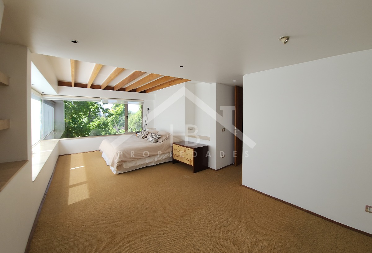 Arriendo Casa NO 4D en suite Walk-in cl&oacute;set 4B 3E 1B La Dehesa - Lo Barnechea