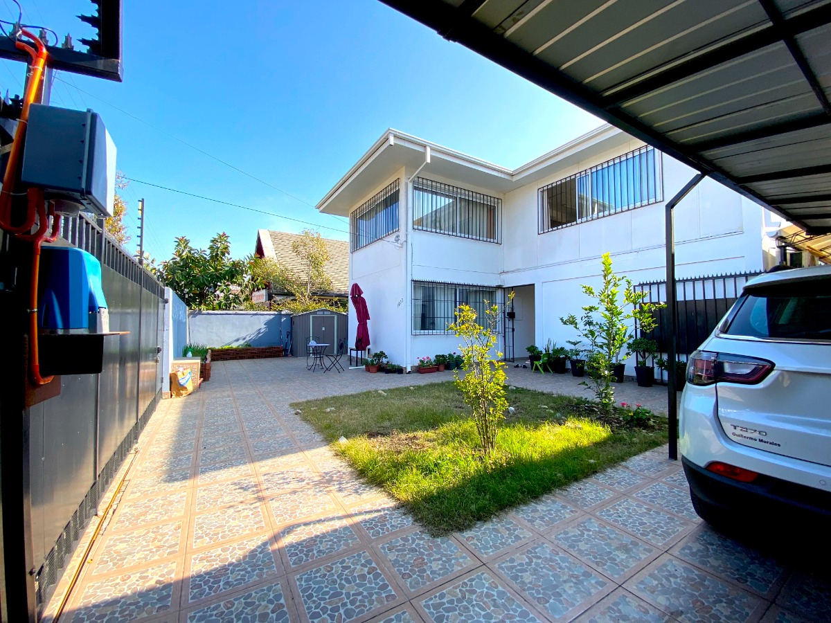 Arriendo Casa 4D 3B 3E 1B In&eacute;s de Su&aacute;rez - Providencia