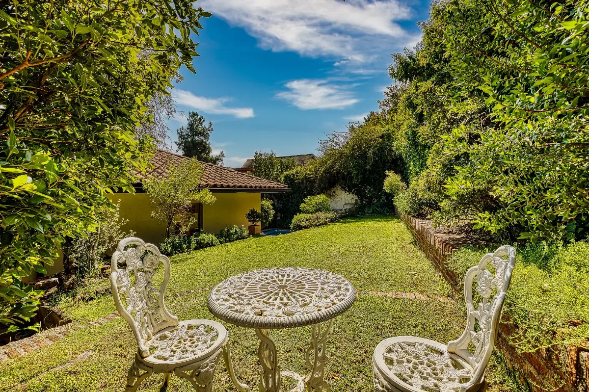 Venta Casa NO 5D en suite 4B 2E Los Dominicos - Las Condes