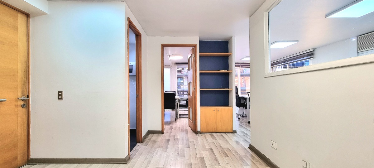 Arriendo Oficina NP 2B 1E 1B Centro Financiero - Las Condes