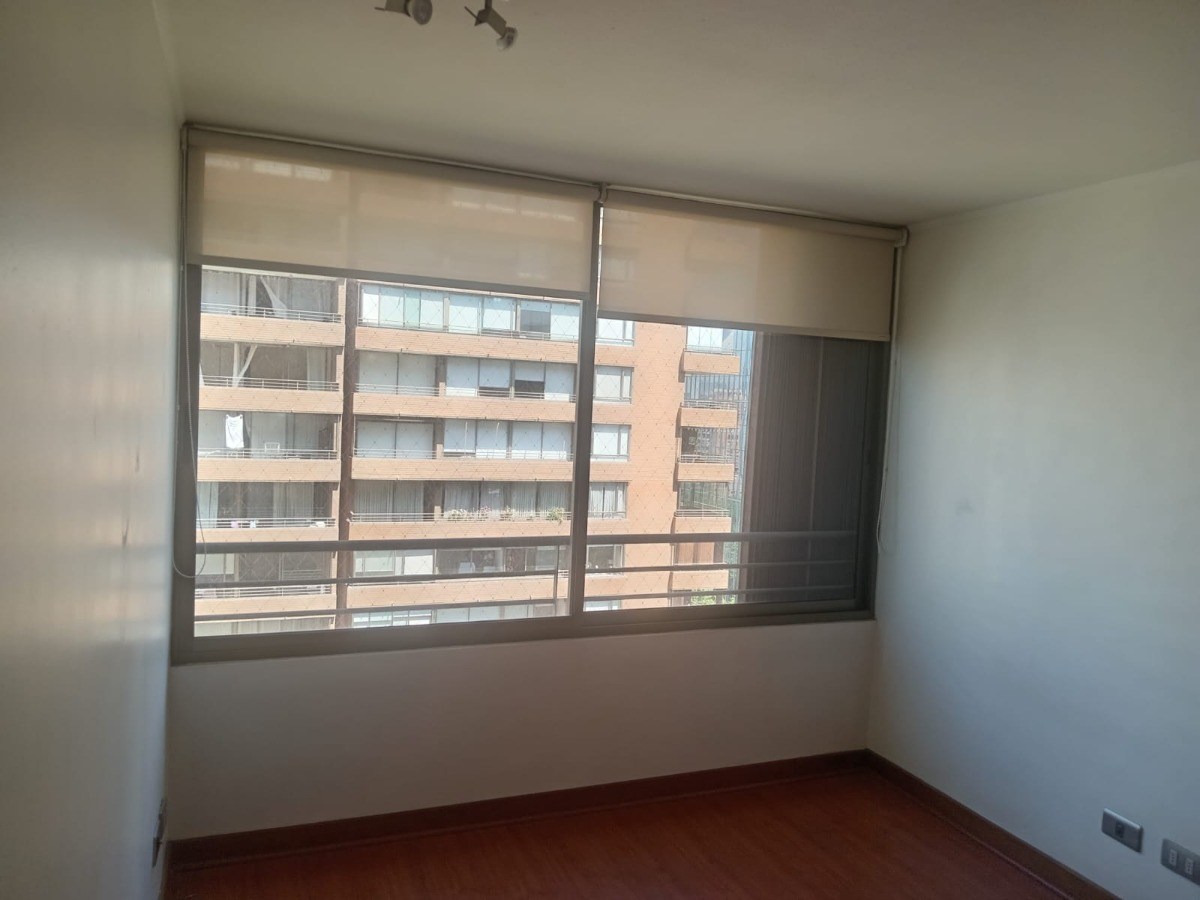 Arriendo Departamento NO 2D en suite Walk-in cl&oacute;set 2B 1E 1B Nueva Las Condes - Las Condes