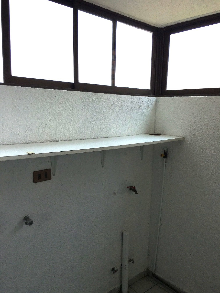 Venta Departamento SP 3D en suite Walk-in cl&oacute;set 3B 2E 1B Metro Manquehue - Apumanque - Las Condes