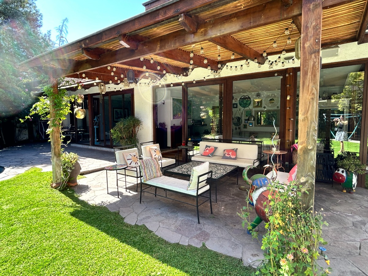 Venta Casa NO 5D en suite 5B 3E 3B Juan XXIII - Vitacura