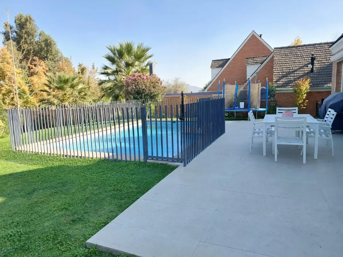 Venta Casa N 5D en suite Walk-in cl&oacute;set 4B 2E 1B El Huinganal - Lo Barnechea