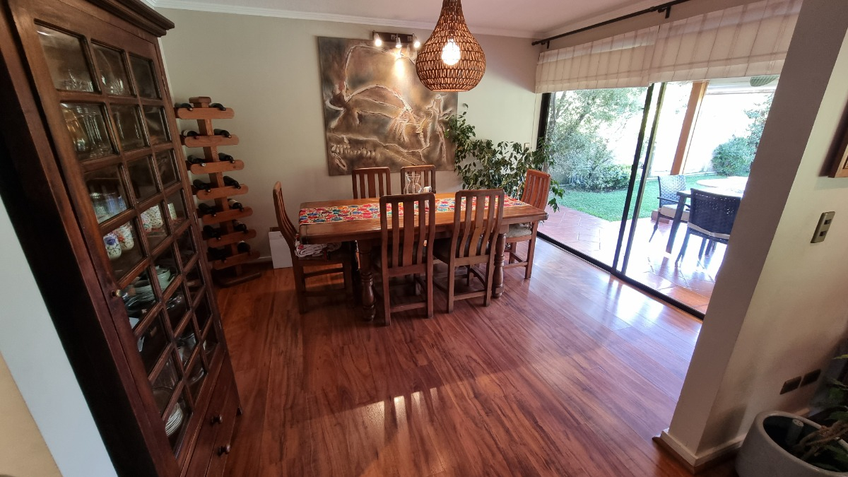 Venta Casa N 5D en suite Walk-in cl&oacute;set 5B 3E 1B San Carlos de Apoquindo - Las Condes