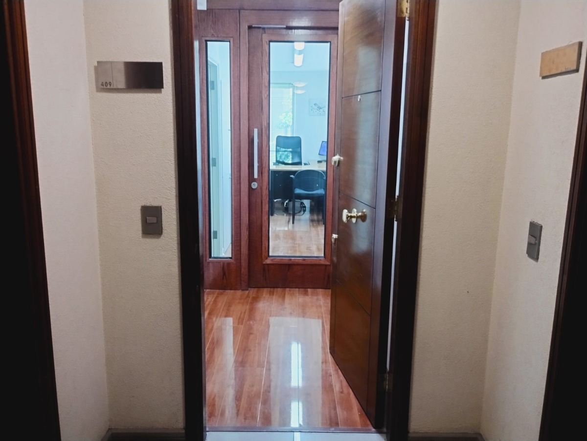 Arriendo Oficina SP 1B 1E 1B Barrio El Golf - Las Condes