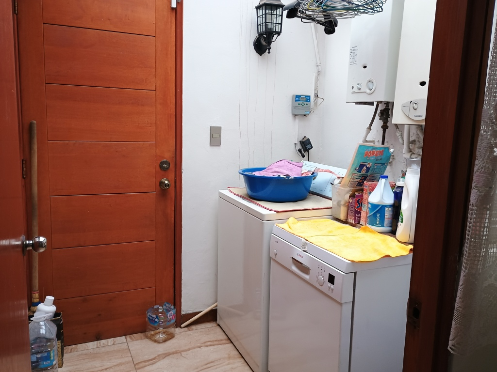 Venta Casa 4D 3B 2E Carlos Ossand&oacute;n - La Reina