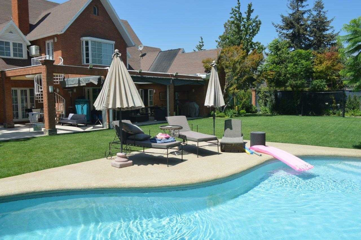 Venta Casa 6D en suite Walk-in cl&oacute;set 5B 4E 2B Los Trapenses - Lo Barnechea