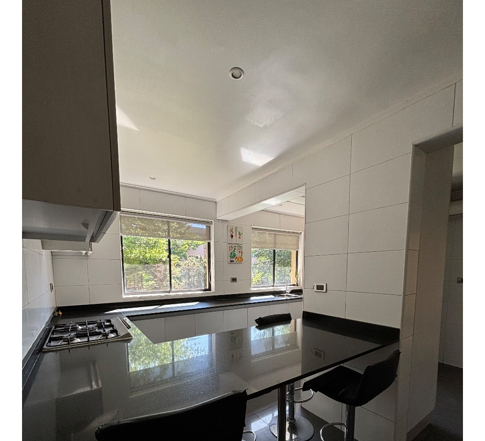 Arriendo Casa 6D en suite Walk-in cl&oacute;set 4B 3E 1B Quinchamal&iacute; - Las Condes