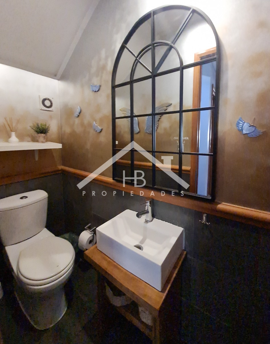 Venta Casa P 5D en suite Walk-in cl&oacute;set 6B 2E 1B San Carlos de Apoquindo - Las Condes