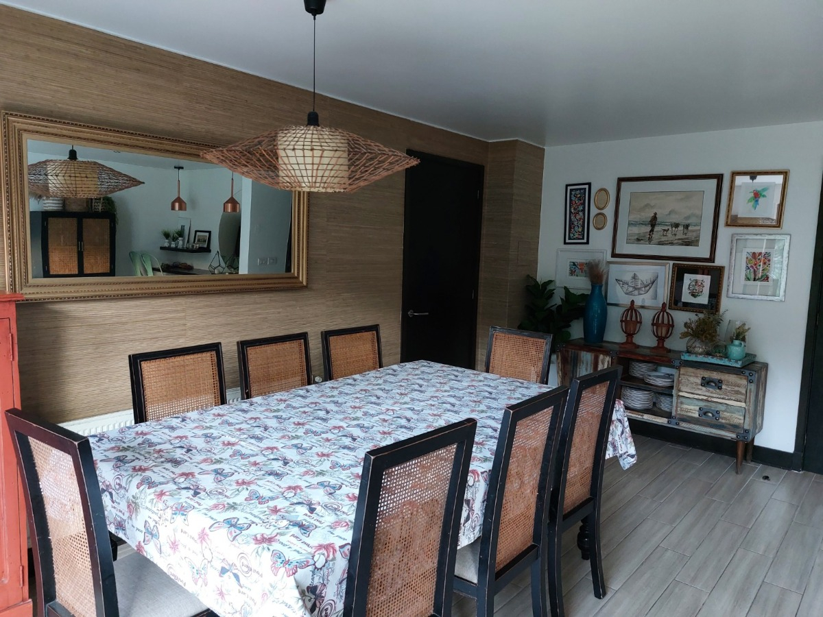 Venta Casa NO 4D en suite Walk-in cl&oacute;set 3B 1E 1B Estadio Manquehue - Vitacura