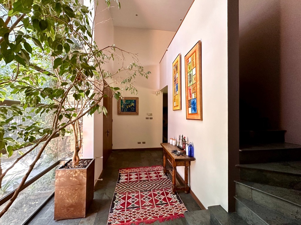 Venta Casa NO 6D en suite Walk-in cl&oacute;set 5B 2E 1B San Carlos de Apoquindo - Las Condes