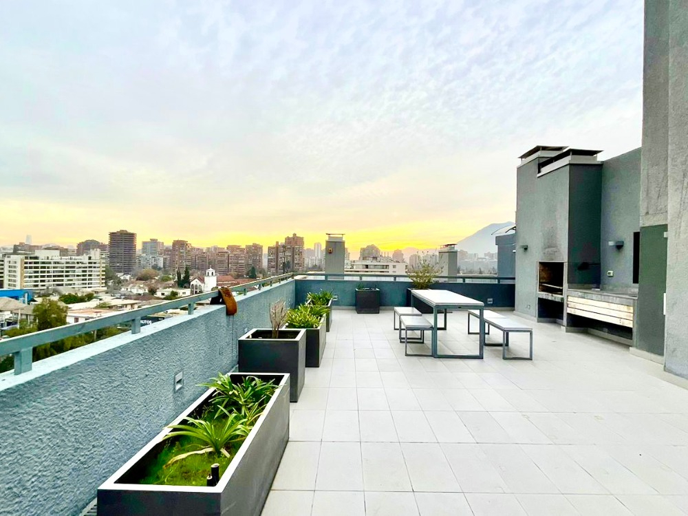 Arriendo Departamento SO 2D en suite 2B 1E 1B Metro Hernando de Magallanes - Las Condes