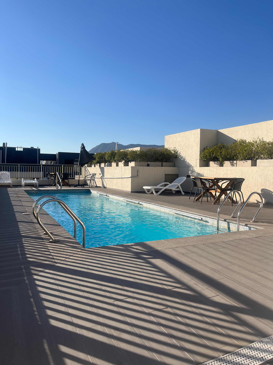 Arriendo Departamento 2D Metro Hernando de Magallanes - Las Condes