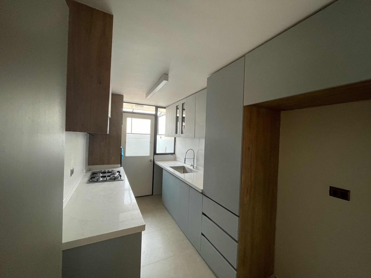 Arriendo Departamento SO 3D en suite 3B 1E 1B Barrio El Golf - Las Condes