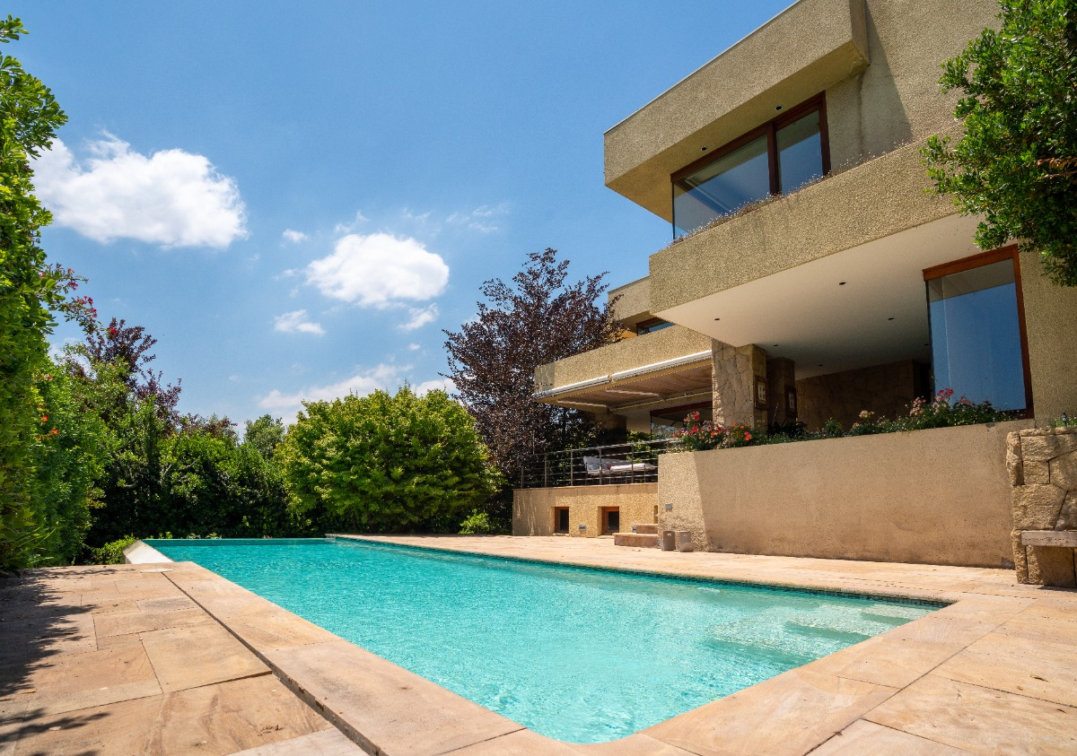 Venta Casa NO 6D en suite Walk-in cl&oacute;set 7B 3E 1B San Carlos de Apoquindo - Las Condes