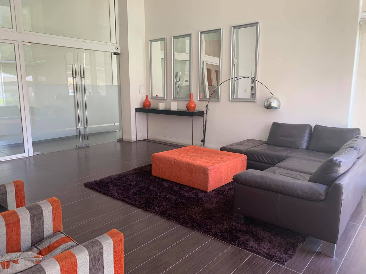Venta Departamento P 1D en suite 1B 1E 1B Metro Hernando de Magallanes - Las Condes