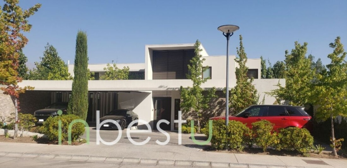 Venta Casa NP 7D en suite Walk-in cl&oacute;set 6B 8E 1B Santa Mar&iacute;a de Manquehue - Vitacura