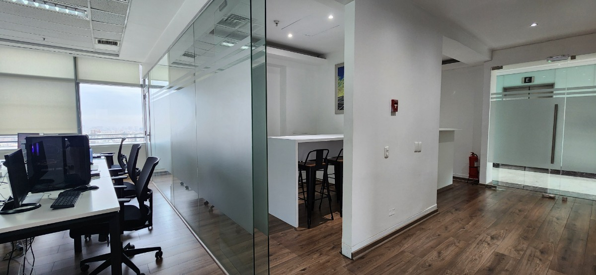 Arriendo Oficina 5B 1E 1B Barrio El Golf - Las Condes