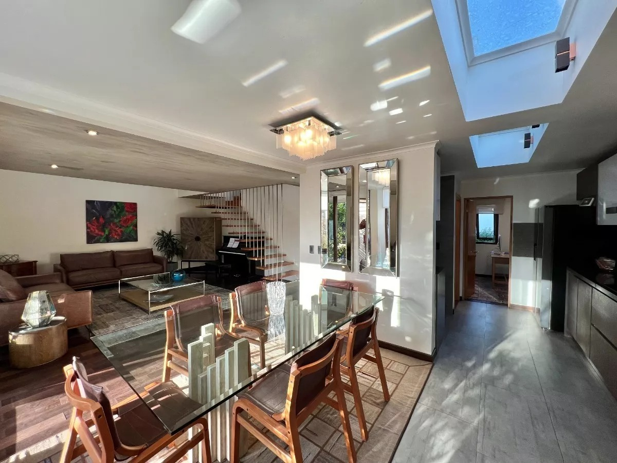 Venta Casa O 4D en suite Walk-in cl&oacute;set 4B 2E 1B La Llaver&iacute;a - Vitacura