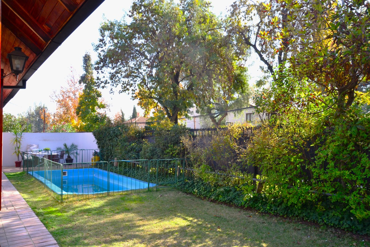 Venta Casa NO 4D en suite Walk-in cl&oacute;set 2B 2E 4B Estadio Croata - Vitacura