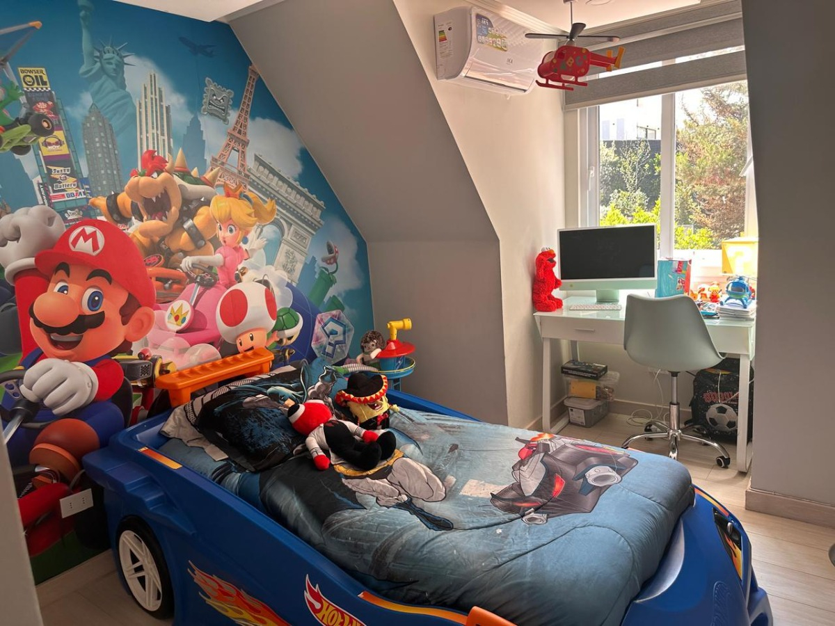 Arriendo Casa NO 4D en suite Walk-in cl&oacute;set 6B 3E 1B Los Dominicos - Las Condes