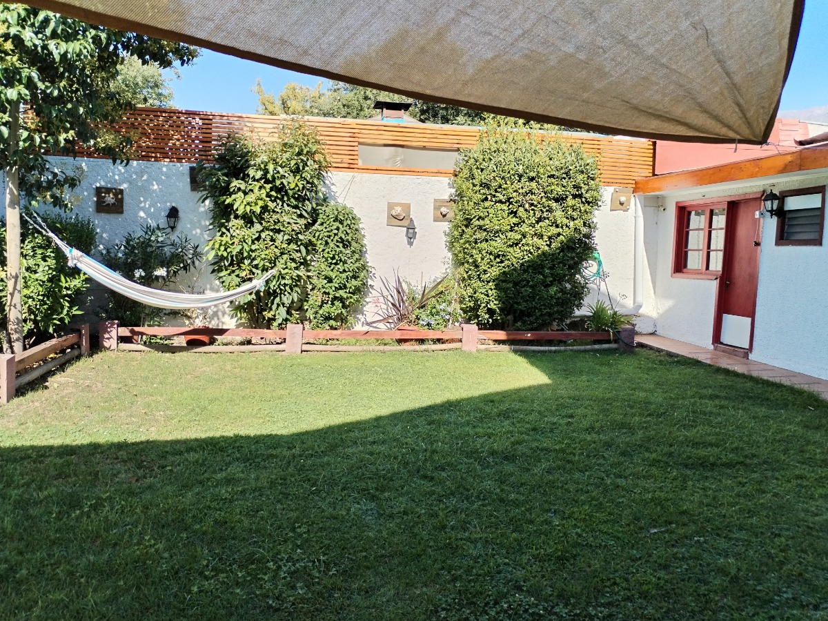 Venta Casa 6D en suite 3B 1E 1B Rotonda Atenas - Las Condes