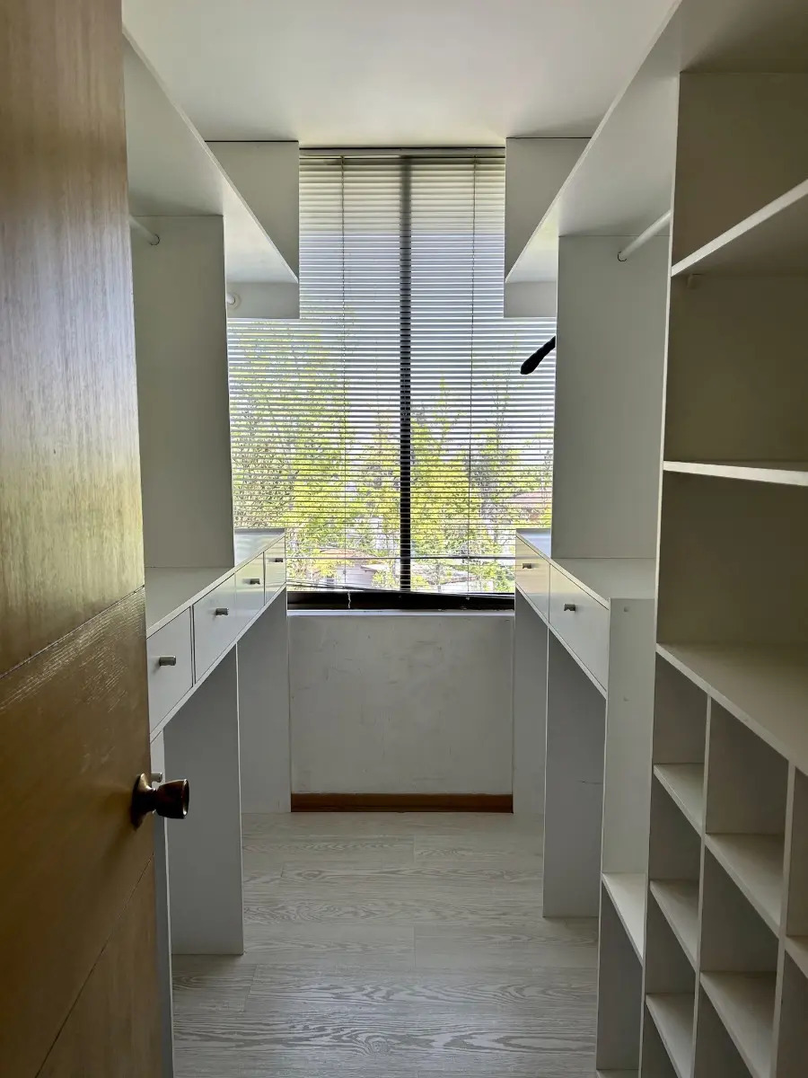 Arriendo Casa N 5D en suite Walk-in cl&oacute;set 6B 6E 2B Santa Mar&iacute;a de Manquehue - Vitacura